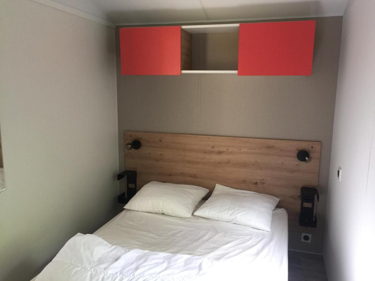 Camping De La Bonnette Caylus Bagian luar foto